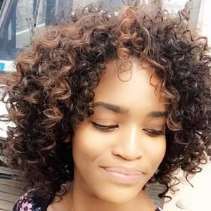 Meet your Posher, Naomi